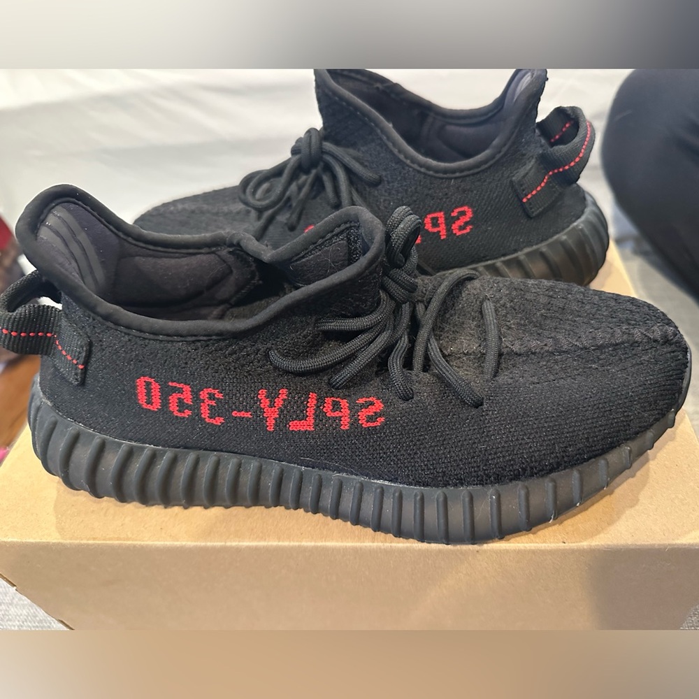 *SOLD* Yeezy breds 350 v2